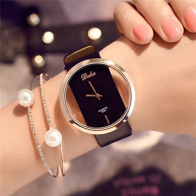 Orologio da donna alla moda caldo Orologio da polso con cinturino scheletrato in pelle di lusso Orologio da donna Orologio da polso al quarzo casual Reloj Mujer Orologio da polso da ragazza