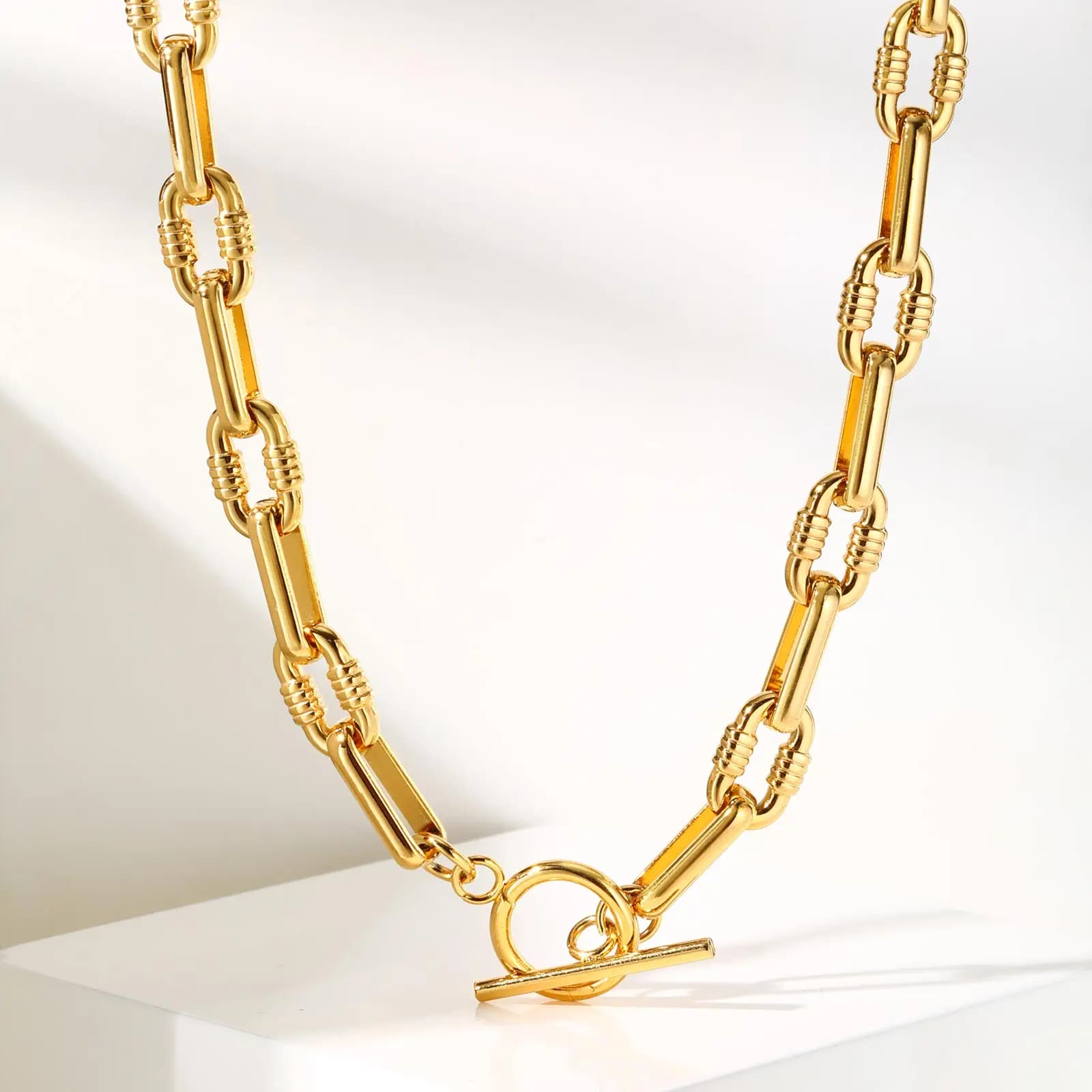 Collana a catena ovale robusta fatta a mano, collane con fermagli a ginocchiera placcati in oro 18 carati, regalo di gioielli in acciaio inossidabile