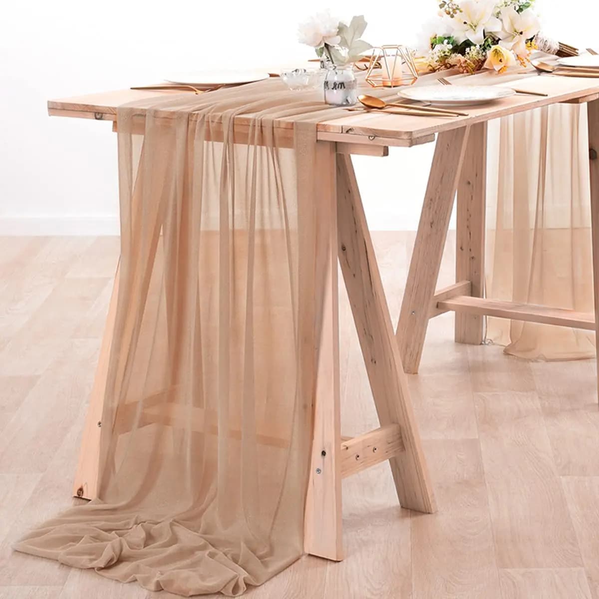 Runner da tavolo in chiffon Tessuto velato nudo Seta Arco da sposa Sovrapposizione Drappeggio Palcoscenico Decorazione per addio al nubilato Decorazioni per la tavola per feste di compleanno