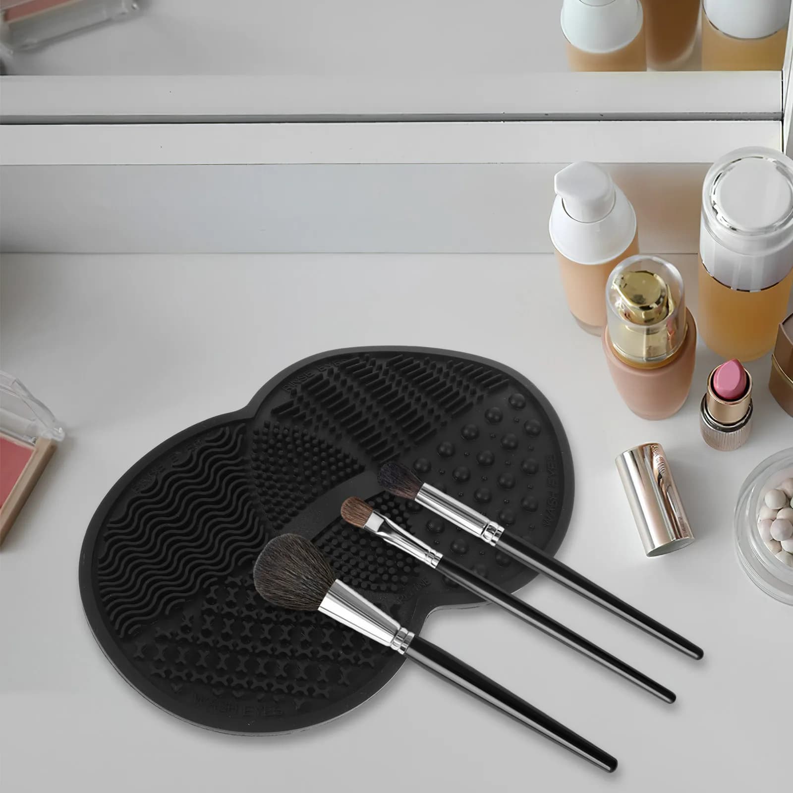 Tappetino Portatile in Silicone per Pulizia Pennelli da Trucco, Pad per Pulizia Profonda e Rapida degli Strumenti di Makeup, per Uso Domestico Femminile
