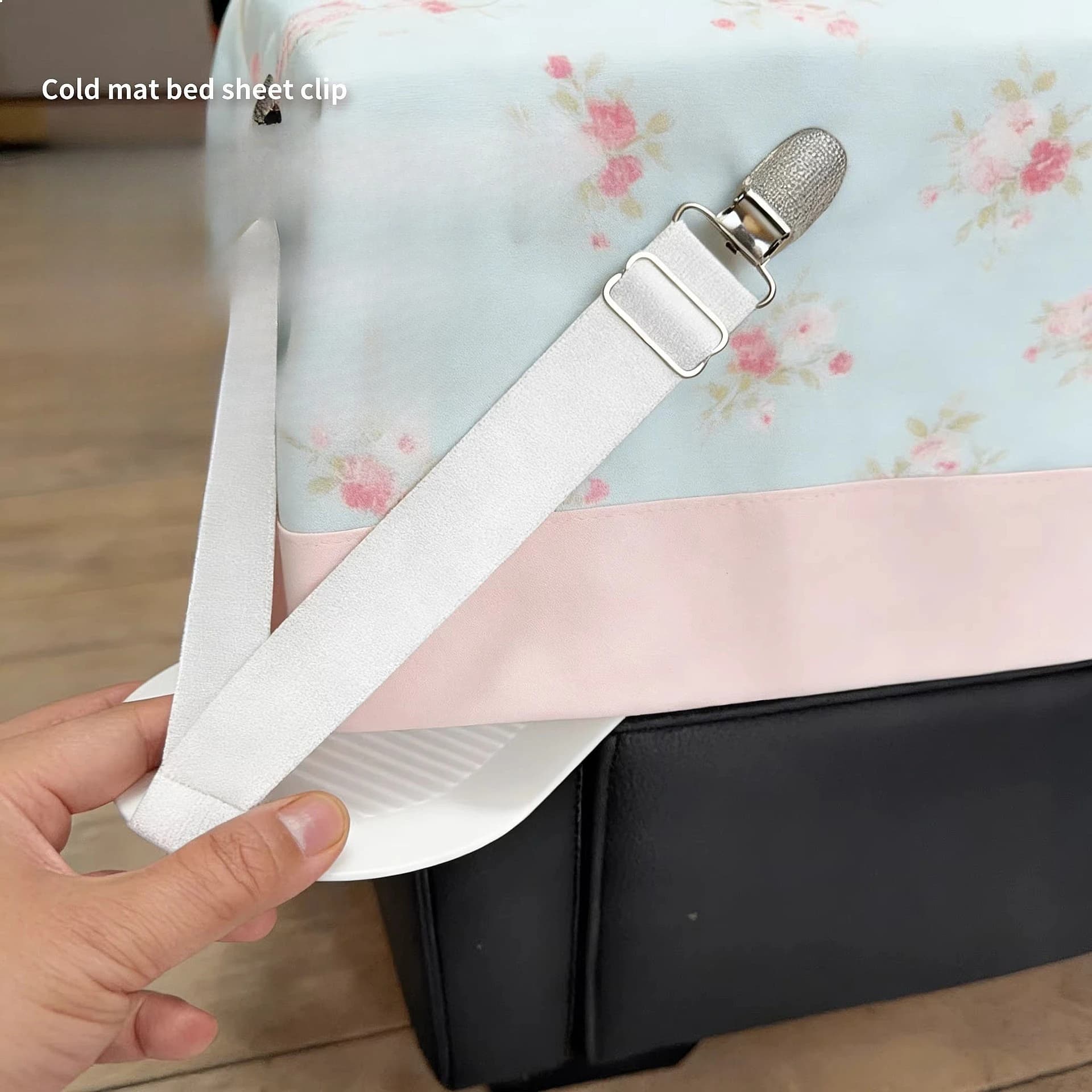 Sheet Holder Ice Silk Mat Sofa Cushion Anti-Skid Buckle Hidden Mattress Protector Non-Slip Seamless Mattress Cover Beds