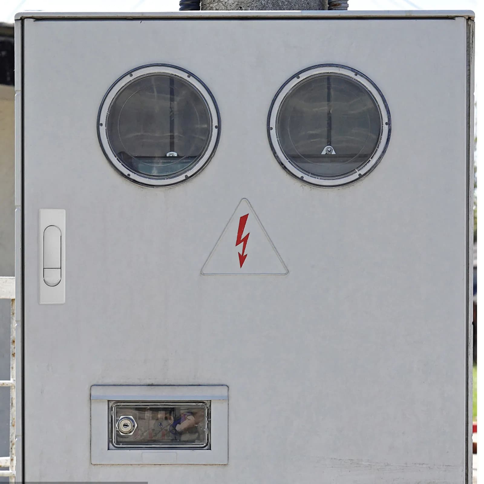 Scatto Roll Button for Electric Cabinets, Distribution Boxes, Panels - Dispensing Pressure Safety Closure for Wire Mounting