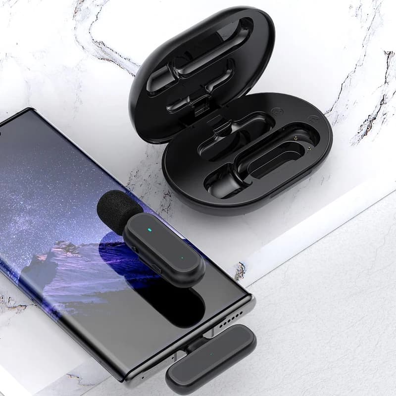 Microfono lavalier wireless 1TX+1RX con custodia di ricarica - Microfono clip-on con display con cancellazione del rumore per YouTube/TikTok/Streaming