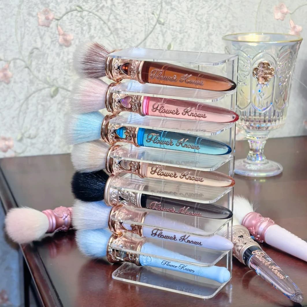 FLOWER KNOWS THE SWEETIE BEAR COLLECTION ROUNDER Pennello per Blush e Pennelli per Polvere Libera Vegani e Cruelty-Free
