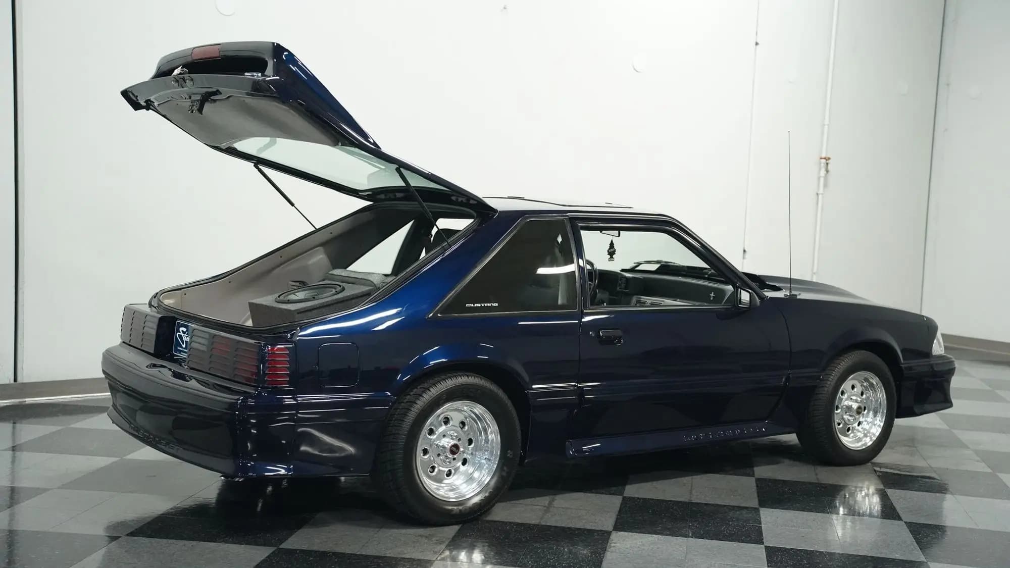 499 MILLIMETRI 2PCS Porta Posteriore Soggiorno Per 1979-1992 93 Ford Mustang MK3 Mercury Capri Portellone Posteriore Boot Molla A Gas Struts Prop Ascensore supporto