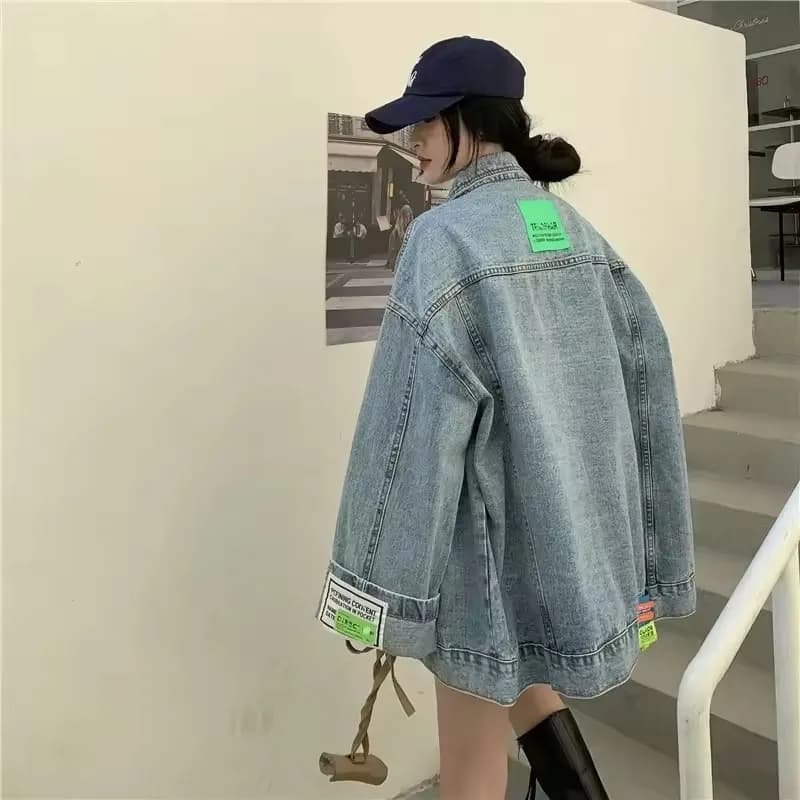 2025 Giacca di jeans di nuova moda da donna coreana allentata casual manica lunga con bottoni Jean giacche capispalla femminili High Street