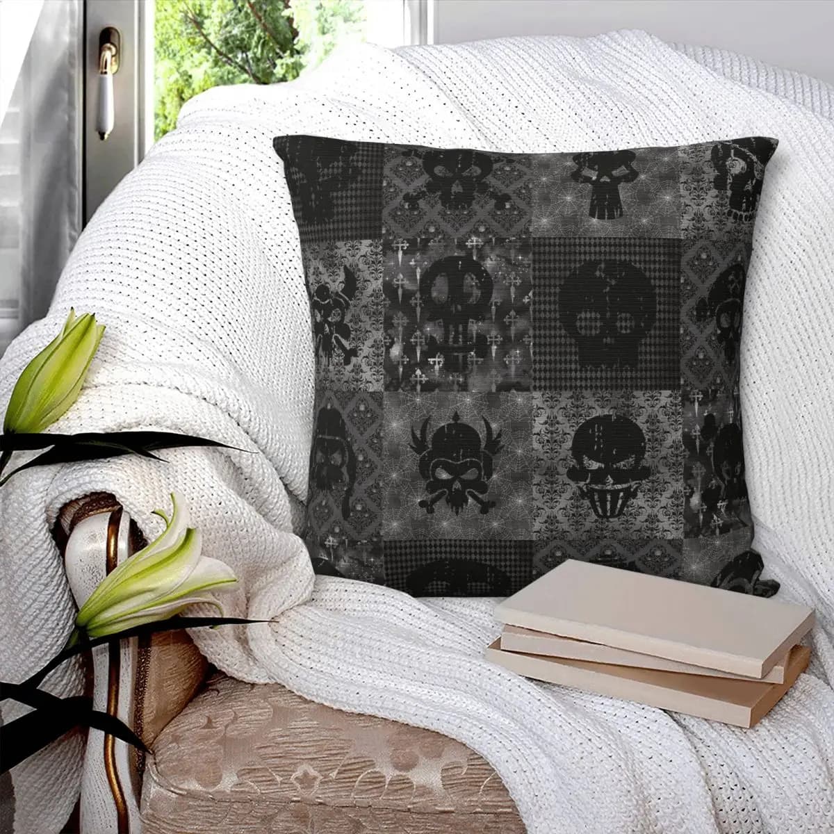 Gothic pillow case with skull collage Soft polyester cushion cover Decorative cushion cover for square sofa 40 * 40 cm