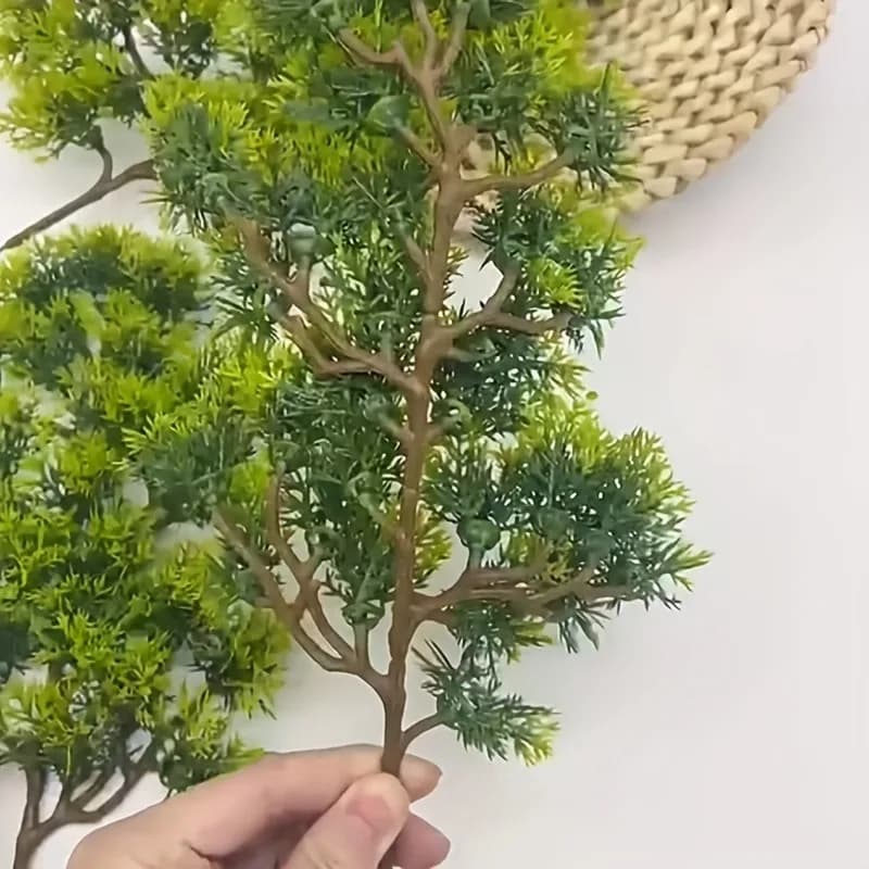 15 Pieces of Realistic Artificial Cypress Needles, Evergreen Sheet in Miniature for Wedding Decorations and Events, Landscape Accessories