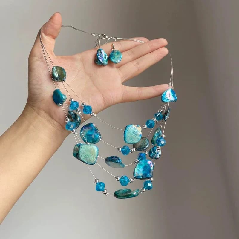 Nuovo set di collana e orecchini multistrato con conchiglie naturali irregolari, alla moda, di nicchia, esagerato, stile Spice Girl