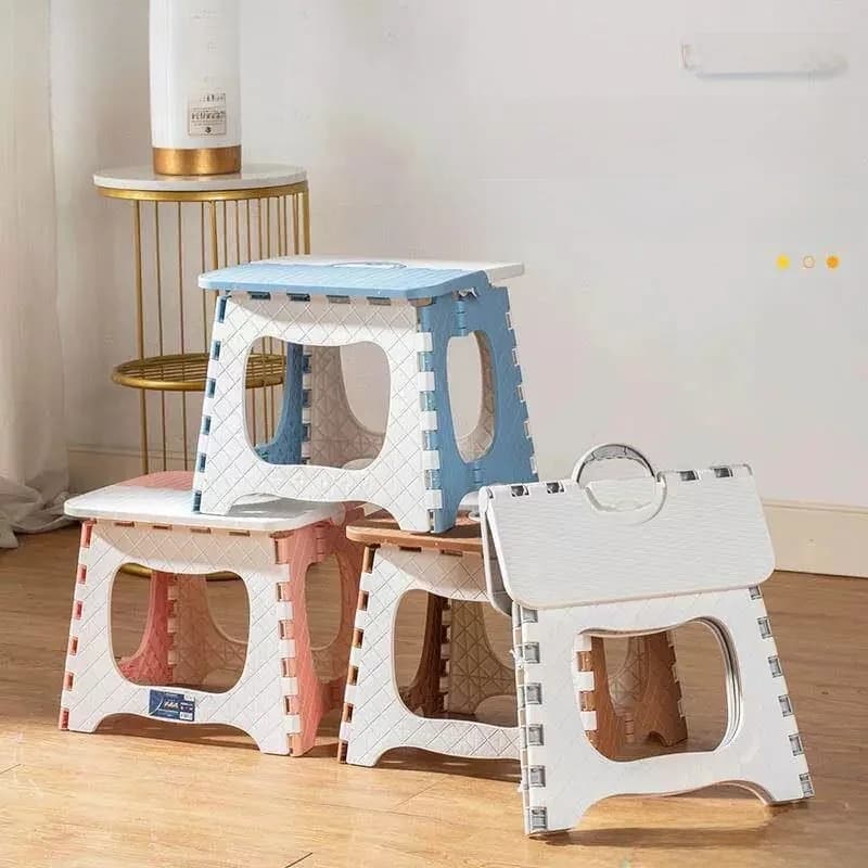 Portable Folding Chair New Design Outdoor Picnic Fishing Plastic Material Low Back Support up to 100kg Weight Capacity