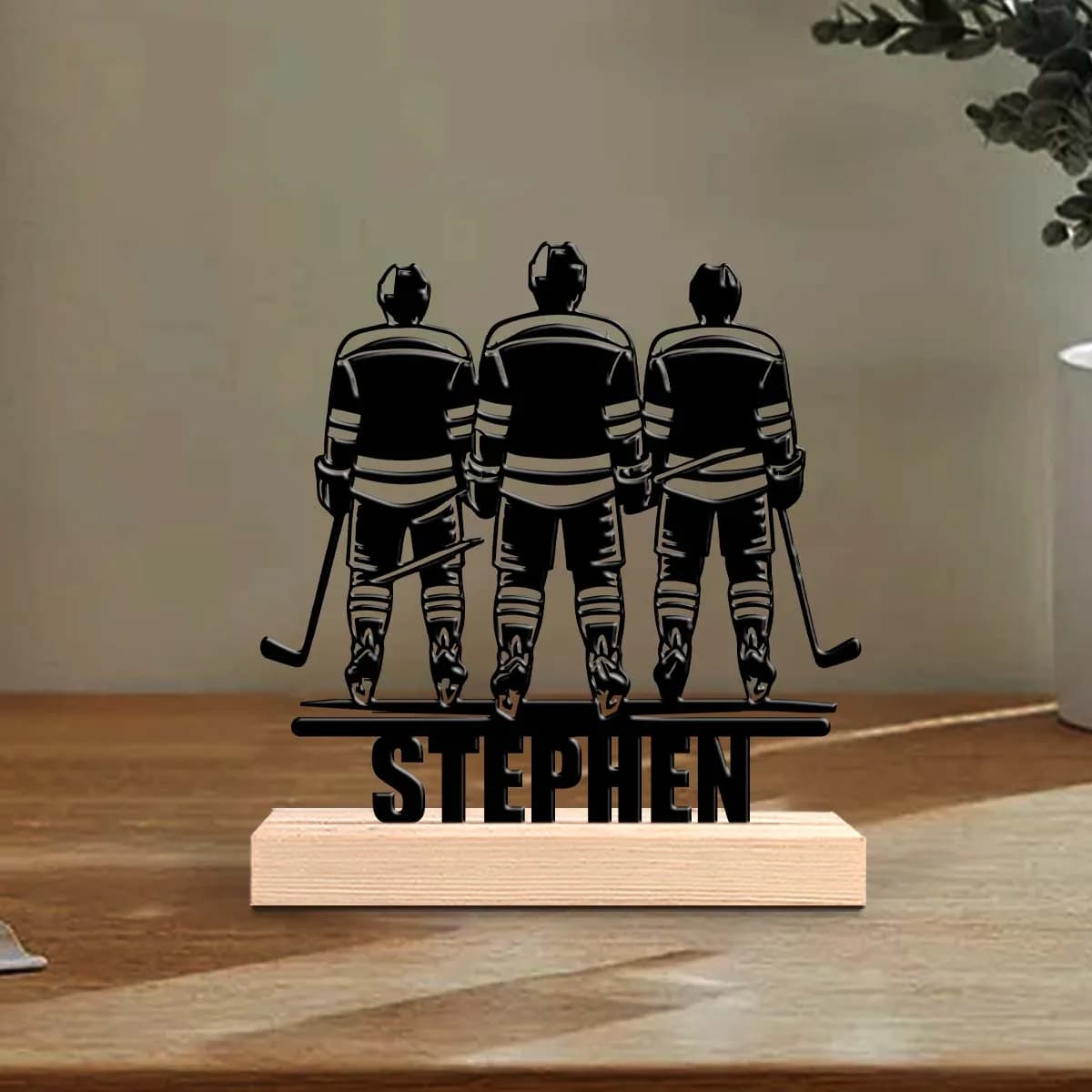 1pc Personalized Metal Artwork Custom Name Equipped with Wooden Base Gifts and Metal Decorations for Family and Friends