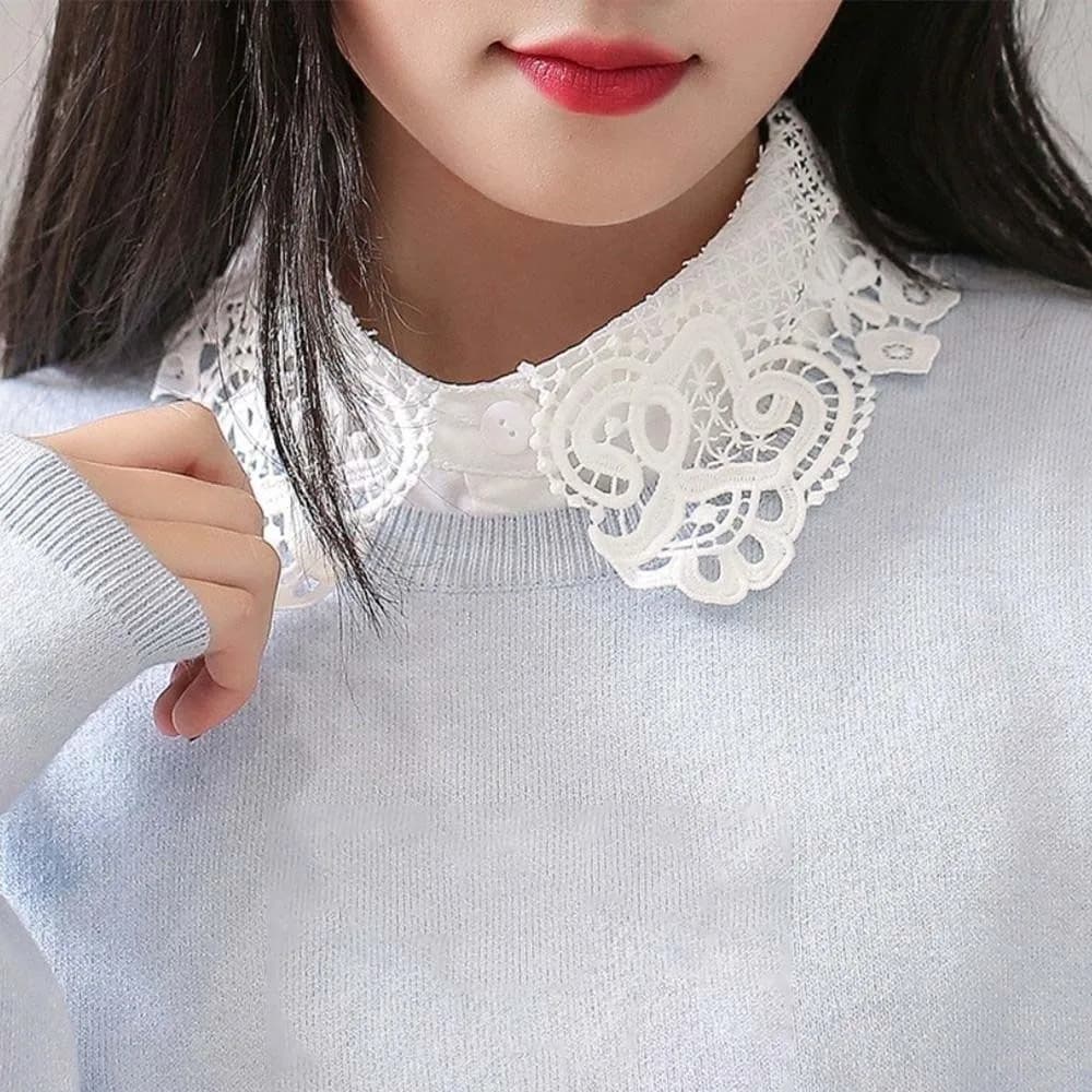 Colletto Finto in Pizzo Bianco alla Moda, Sciarpa Nera Elegante, Colletto Finto Staccabile con Laccio Frontale, Blusa Vintage Iris, Colletto Finto per Spalle da Ragazza