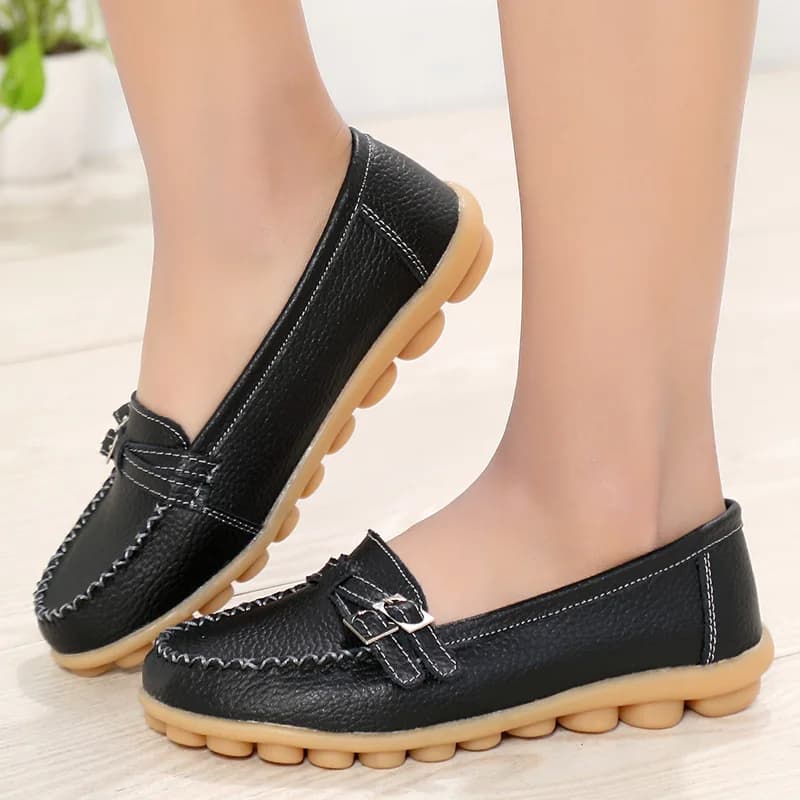 Spring Autumn Women Slip-On Soft Leather Loafers Lady Rubber-Soled Nurse Shoes Adult Commuter Casual White Shoes Casual Moccasin