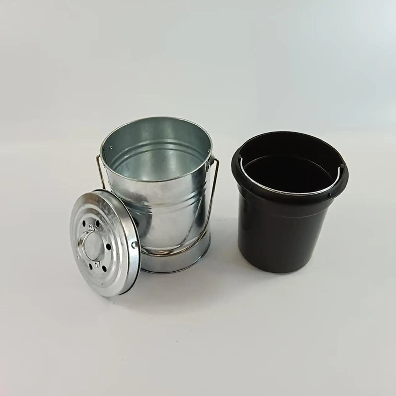 Cestino per Rifiuti da Esterno Multifunzionale Moderno per Patio, Giardino e Cucina