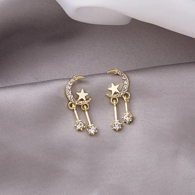 Orecchino pendente con nappa a forma di stella di luna di cristallo di moda per le donne Semplice dolce color oro Gioielli all'ingrosso Ragazza Amica Regalo per bambini