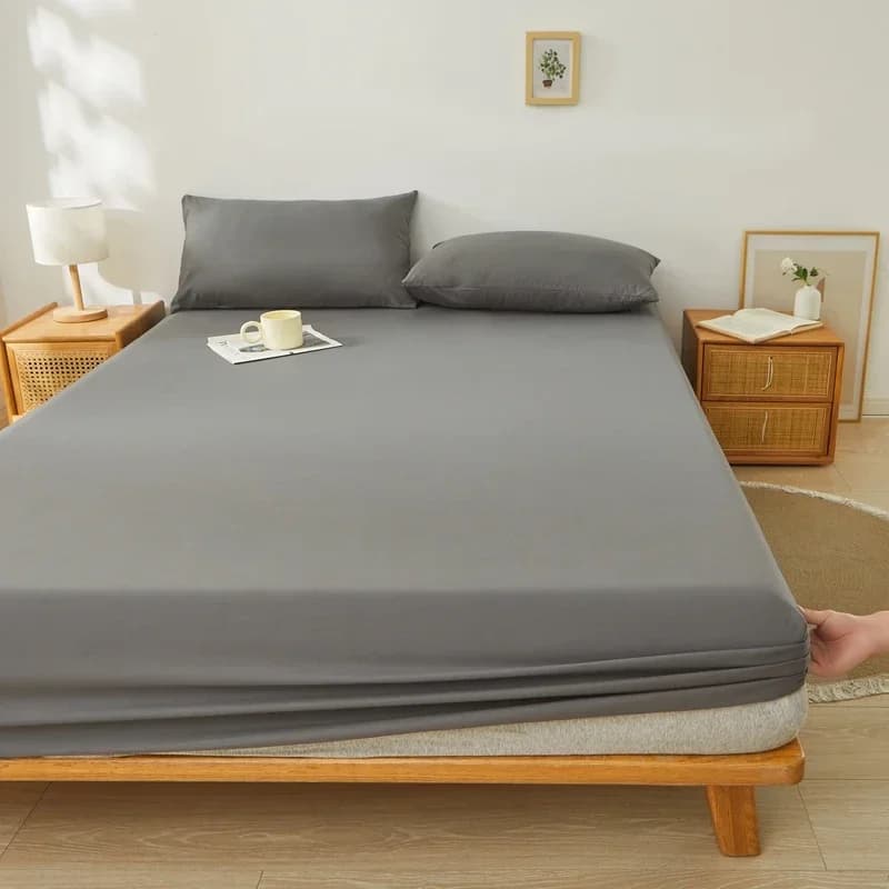 Brushed bed sheet with corners in solid double/queen size for double bed 200X220 cm ssi (without pillowcase)