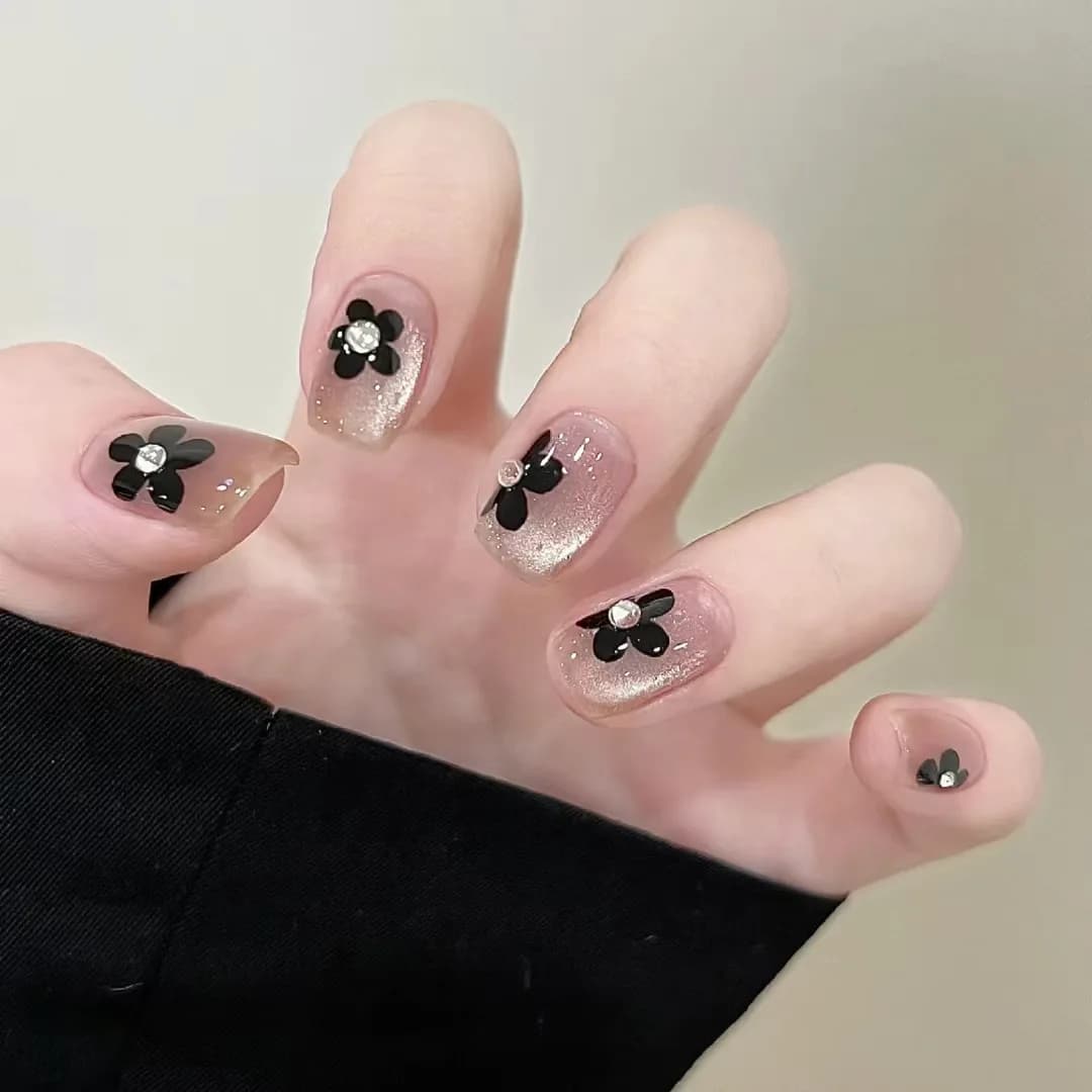 popular black flower broken diamond cat eye short nail art sticker wearing nail sweet and cool girl fake nail piece