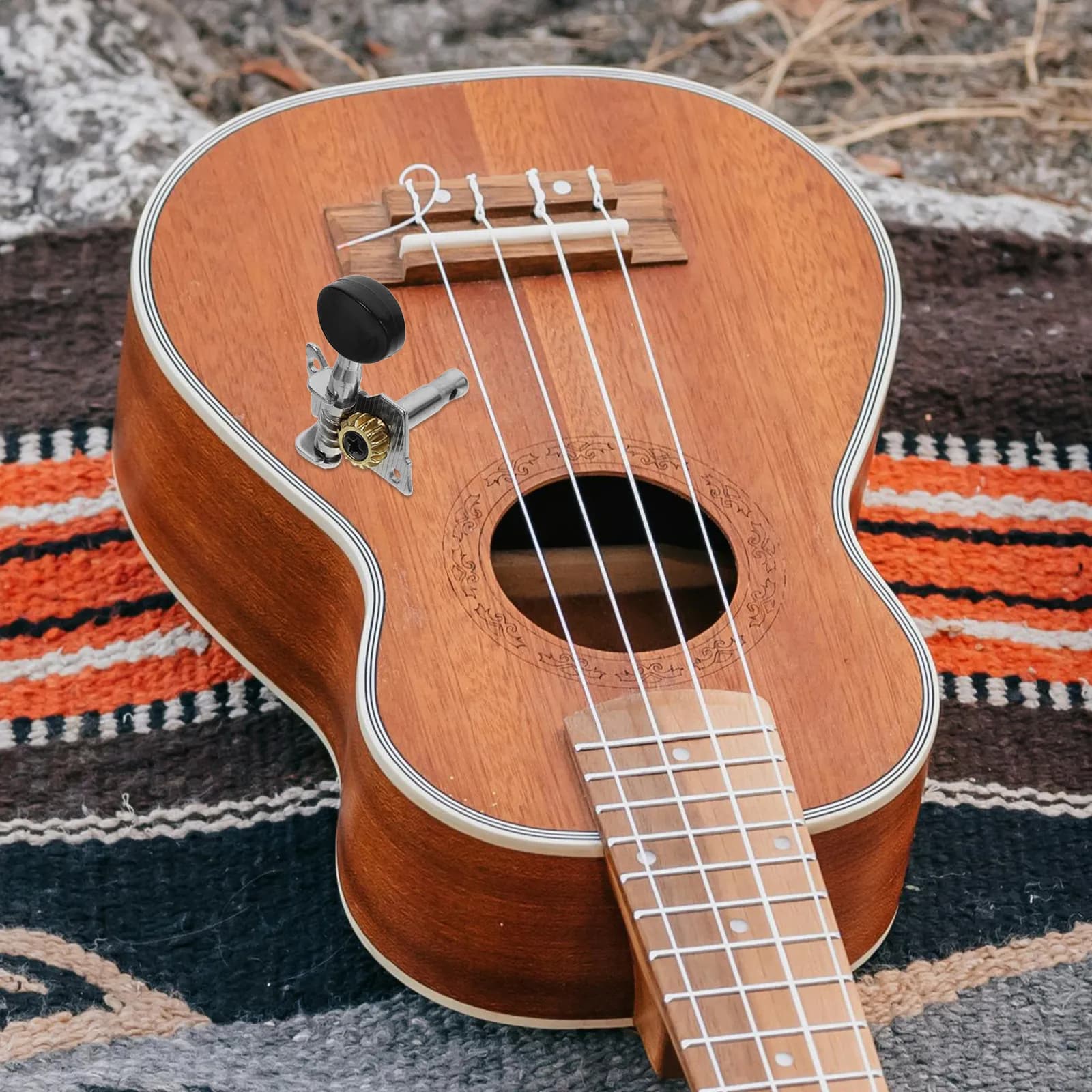 4 Pezzi Meccaniche di Accordatura per Ukulele Soprano, Concerto, Tenore, in Plastica Solida con Piastra in Acciaio, Suono Morbido, Anti-Graffio