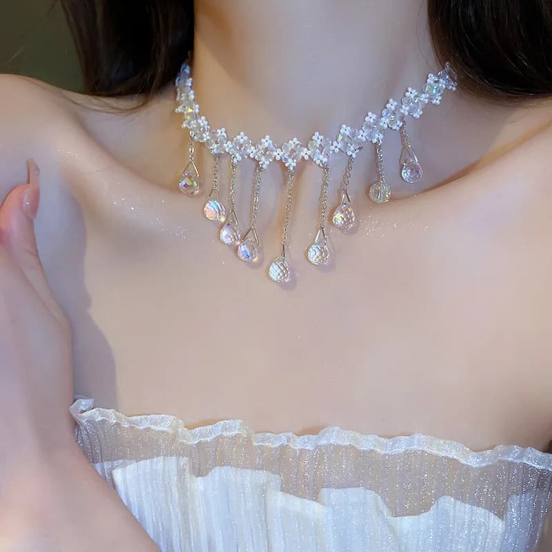 Collana con nappa con perline di riso in stile palazzo per donna, creativa, dolce cristallo, catena con clavicola, personalità, gioielli versatili, regalo H