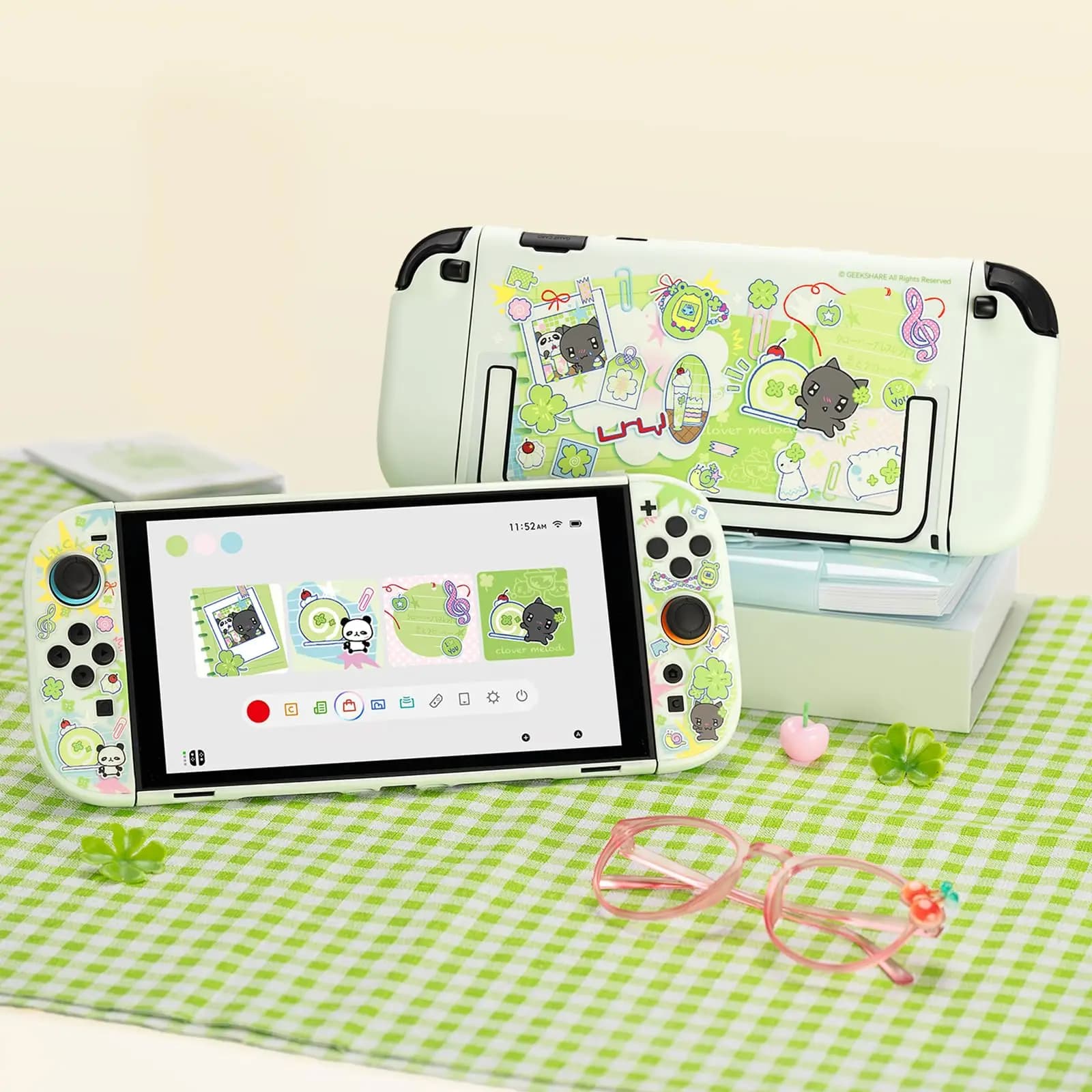 Custodia Protettiva Sottile GeekShare Compatibile con Switch 2 (2025), Guscio Rigido Collegabile - Motivo Trifoglio Fortunato