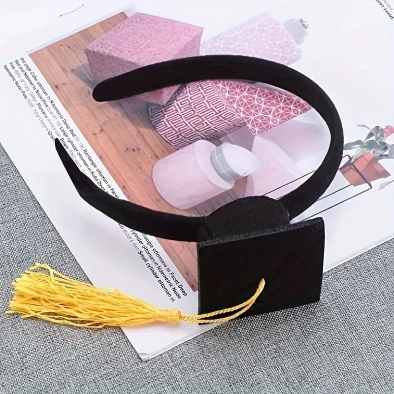 1 Fascia per capelli con cappello da laurea - Design a forma di cappello da dottore, accessorio per capelli a tema pop culture per travestimenti e regali