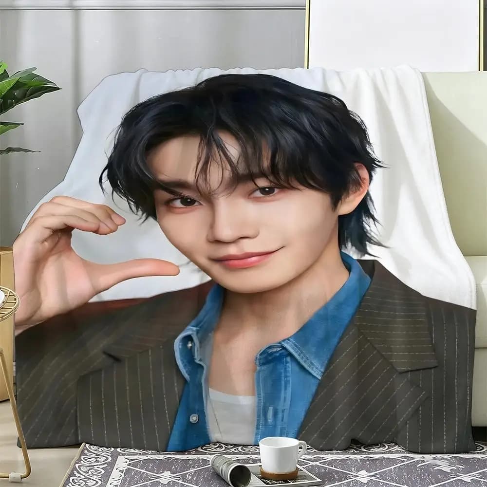 Coperta in Morbido Pile Caldo di Kim Jae Young, Plaid Accogliente per Divano e Letto, Adatta a Tutte le Stagioni