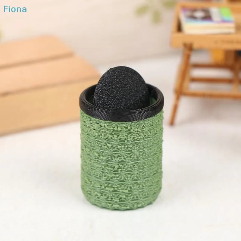 ✔ Mini Cestino per Rifiuti con Coperchio Ribaltabile, Ornamento in Miniatura 1/12 per Casa delle Bambole, Modello di Cestino Micro, Arredamento per Micro Scene, Accessori per Casa delle Bambole