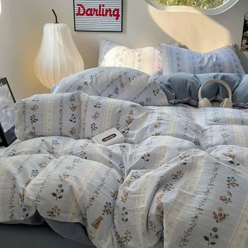 Bed linen set Fresh Blue Floral. wrinkled Yann four-piece bed set, washed cotton linen