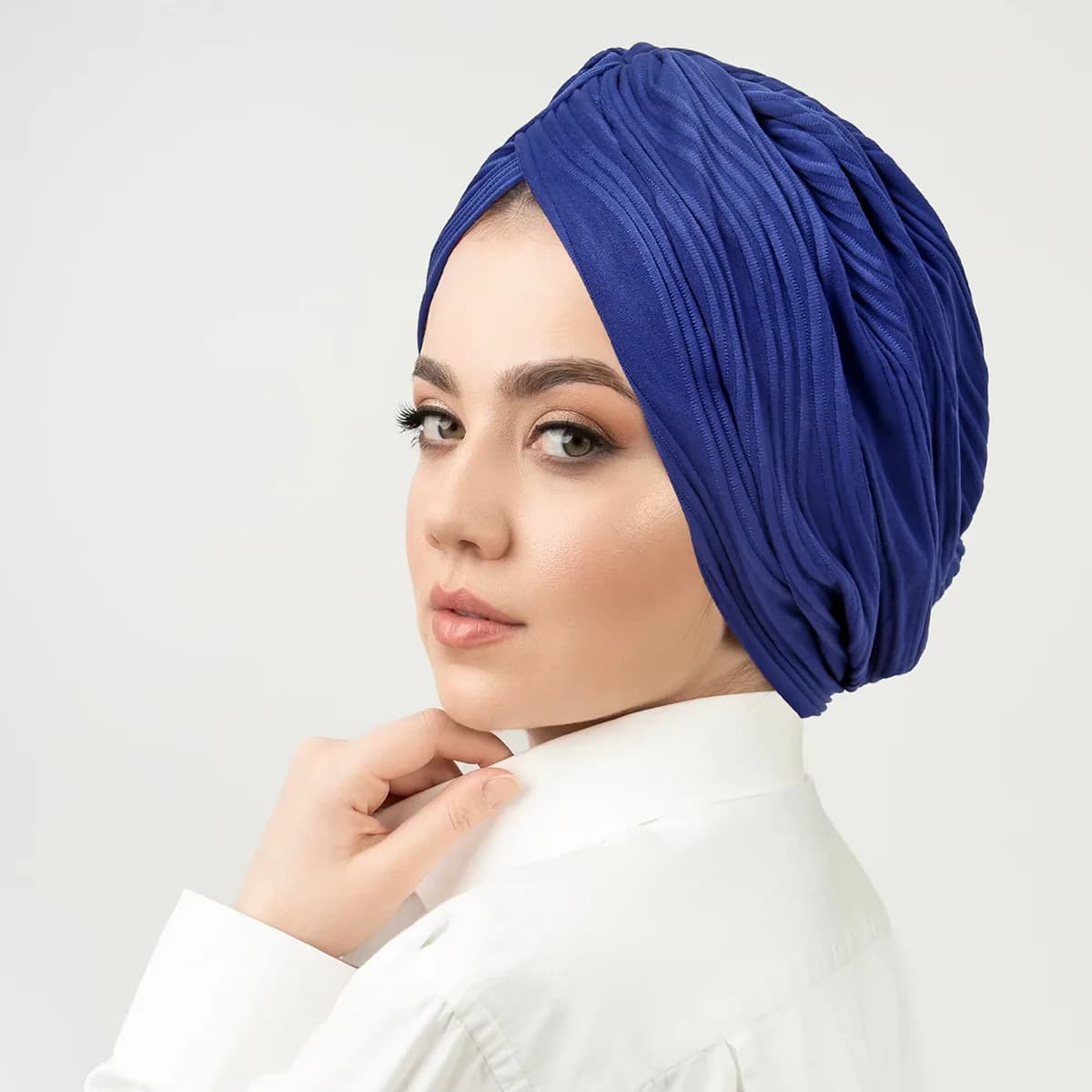 Nuovo Foulard alla moda da donna musulmana Cappello Foglia Rughe Fronte e retro Pullover con un punto Cappello Copricapo da donna in tinta unita