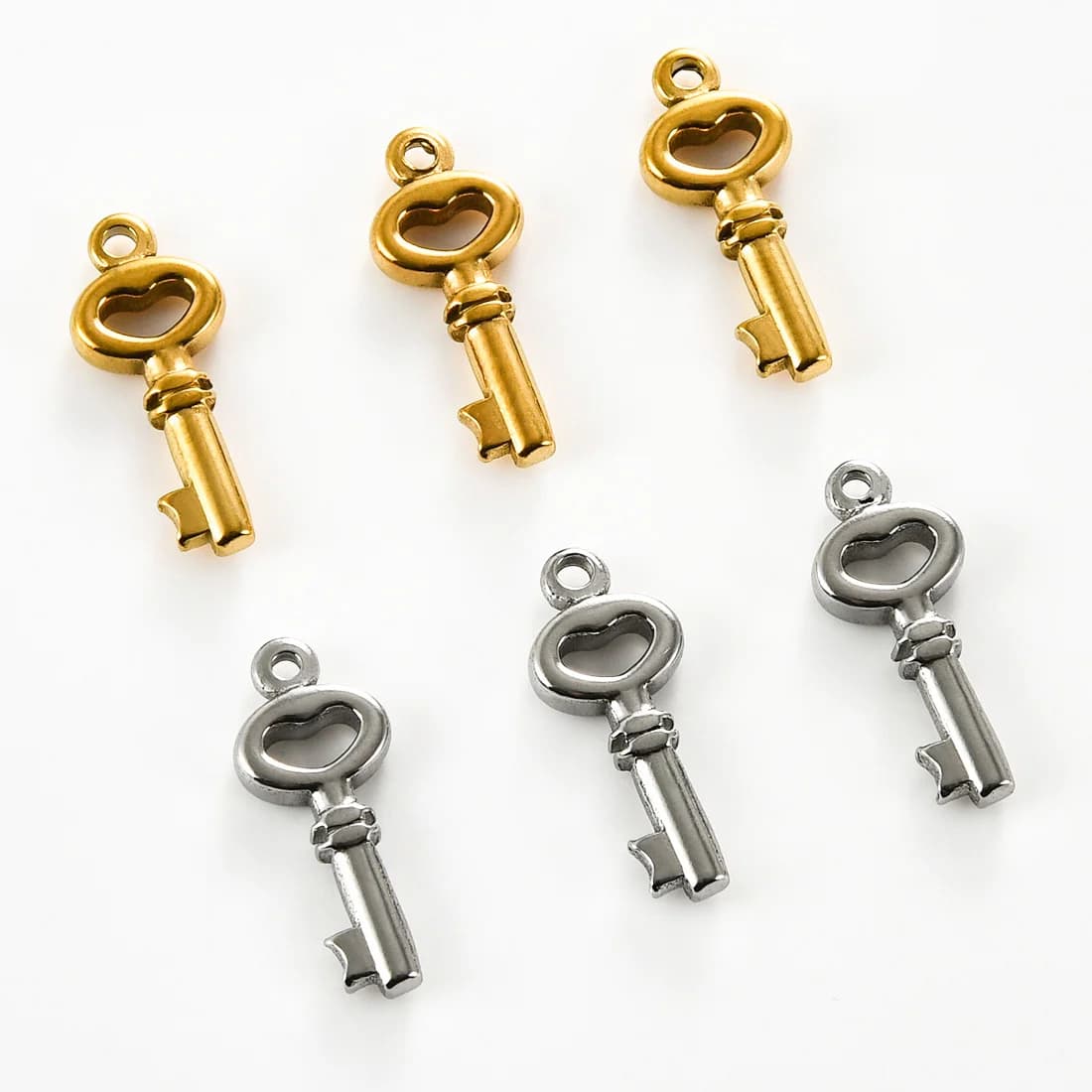 5Pcs Stainless Steel Hollow Heart Key Pendants Vintage DIY Infinite Love Keys Charms For Jewelry Necklace Jewelry Making Supply