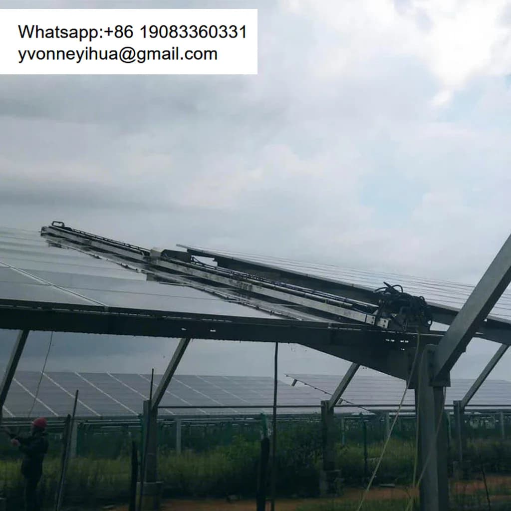 Robot per la pulizia di pannelli solari, direttamente dalla fabbrica, con le migliori recensioni, conforme CE e agli standard UE, per la pulizia di sistemi fotovoltaici.