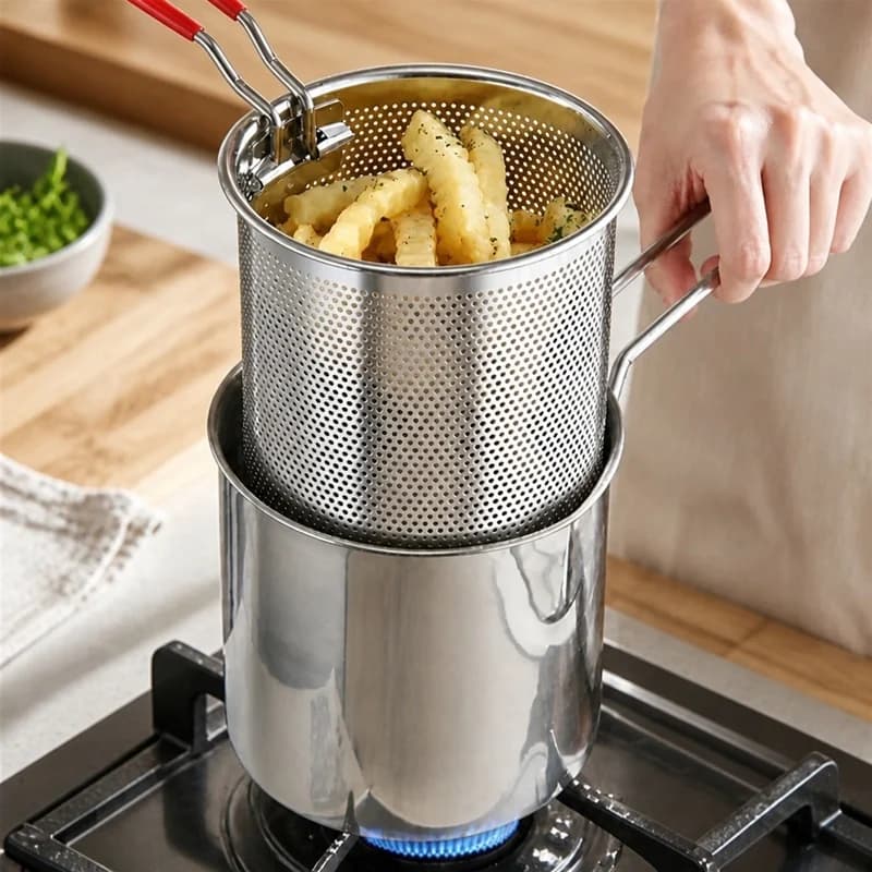 Home Kitchen Deep Fryer with Basket, Stainless Steel Compact Design, Includes Oil Strainer for Crispy Fries and Wings