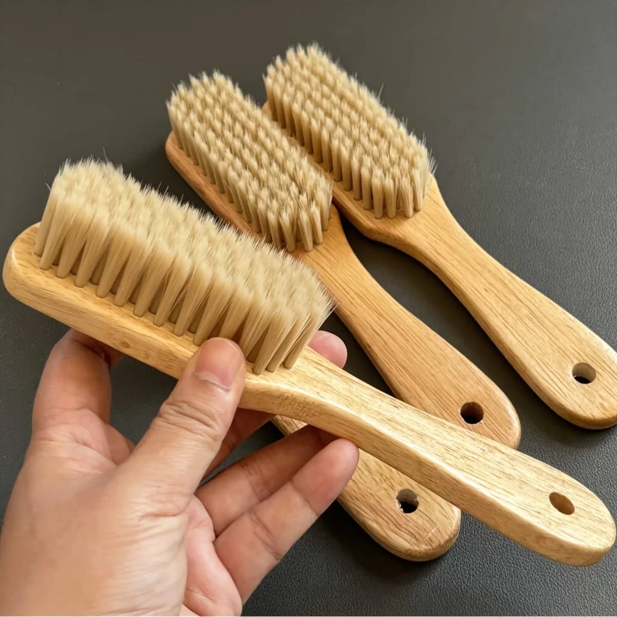 Household multi-functional shoe brush, solid wood handle soft hair laundry brush, little white shoe cleaning artifact