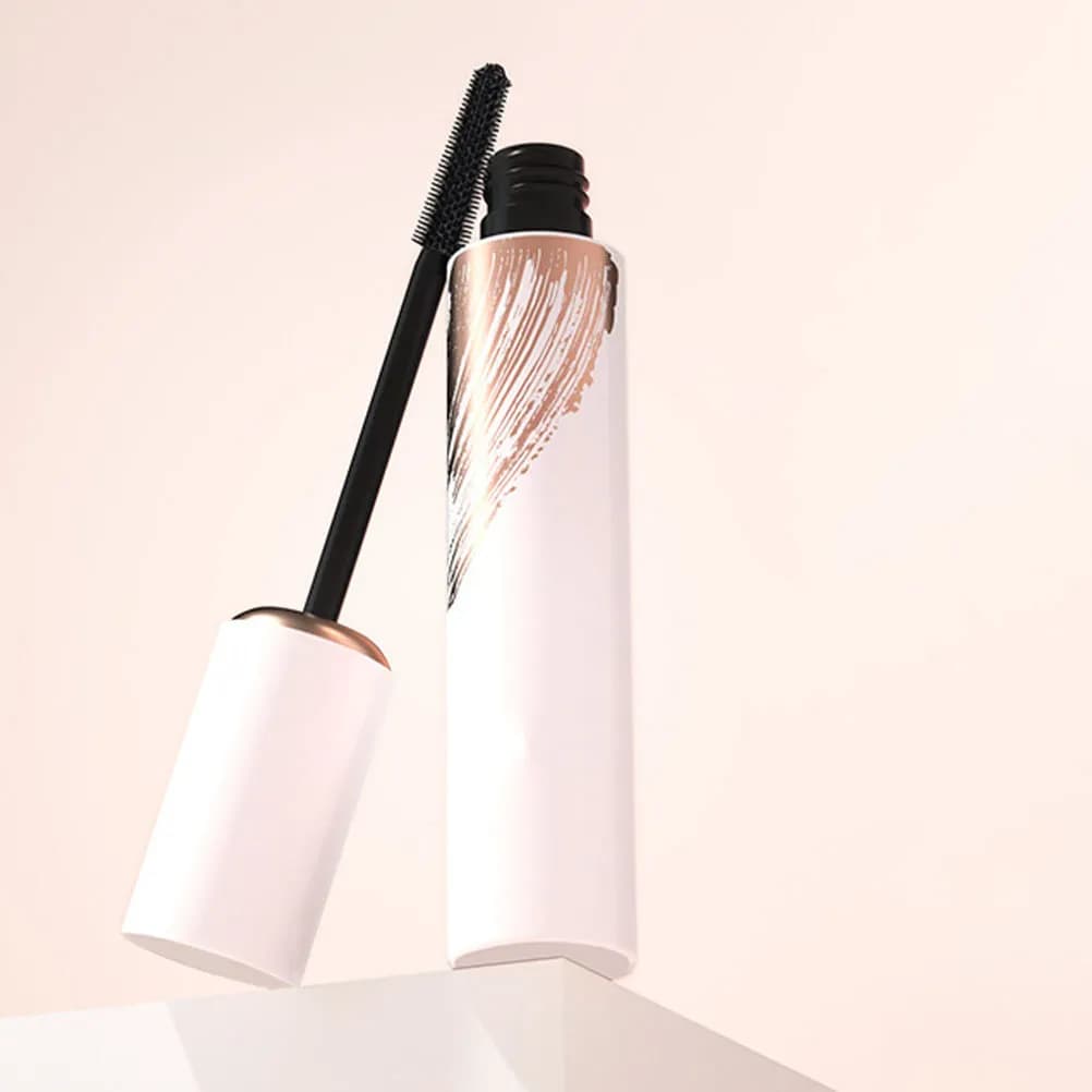 Waterproof Eyelash Mascara, Moisturizing and Stretching, Natural Eye Makeup Cream, Exalt the Fascinating Look, Waterproof