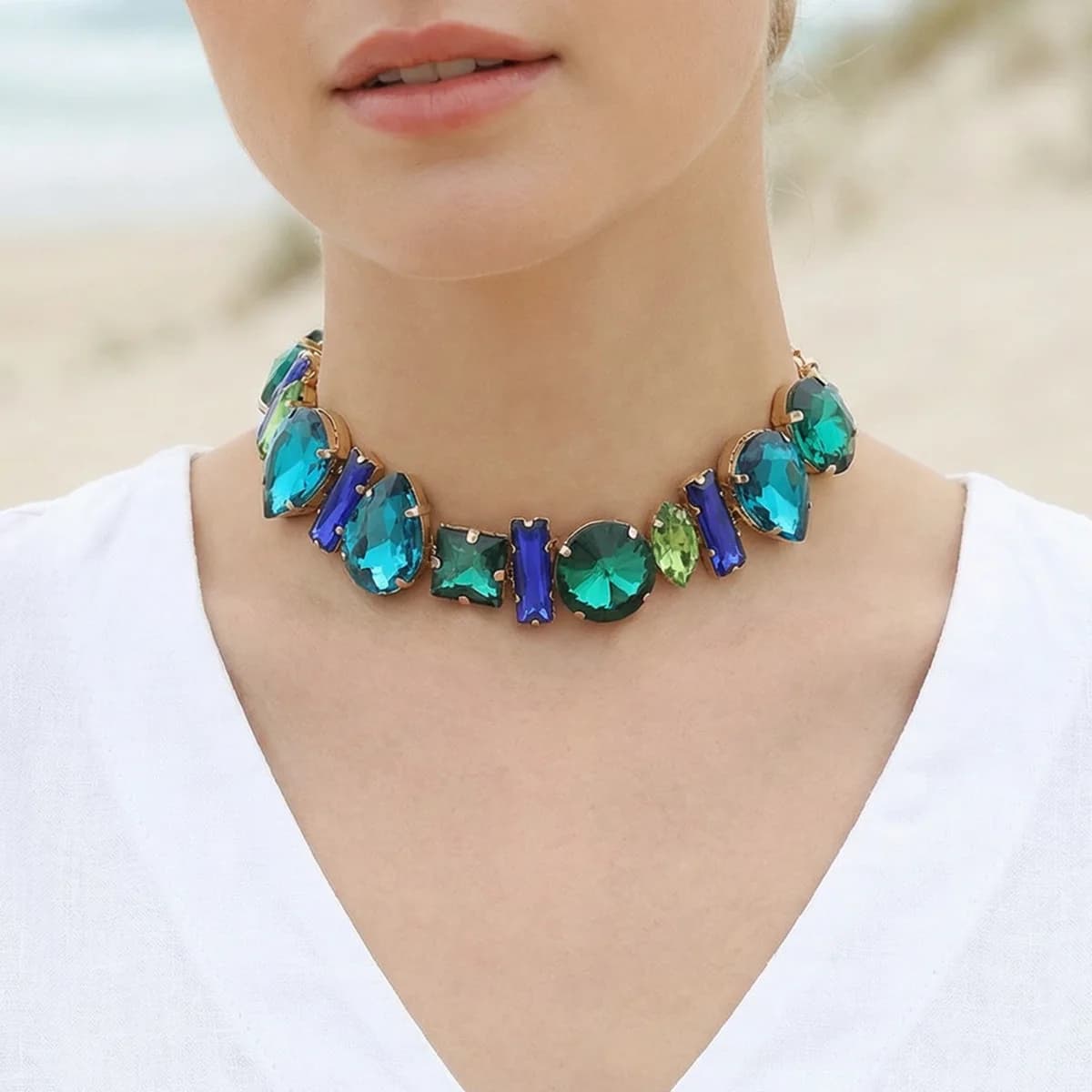 Blue Green Shiny Glass Crystal Inlaid Short Necklace Ladies Party Irregular Fashion Charms Crystal Lock Bone Chain Jewelry