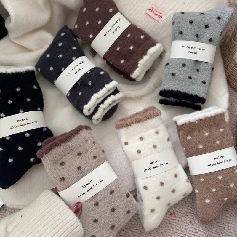 Calzini da pavimento spessi caldi moda autunno inverno con puntini in velluto Calzini da pavimento carini per la casa in pile australiano Sox da pavimento versatile