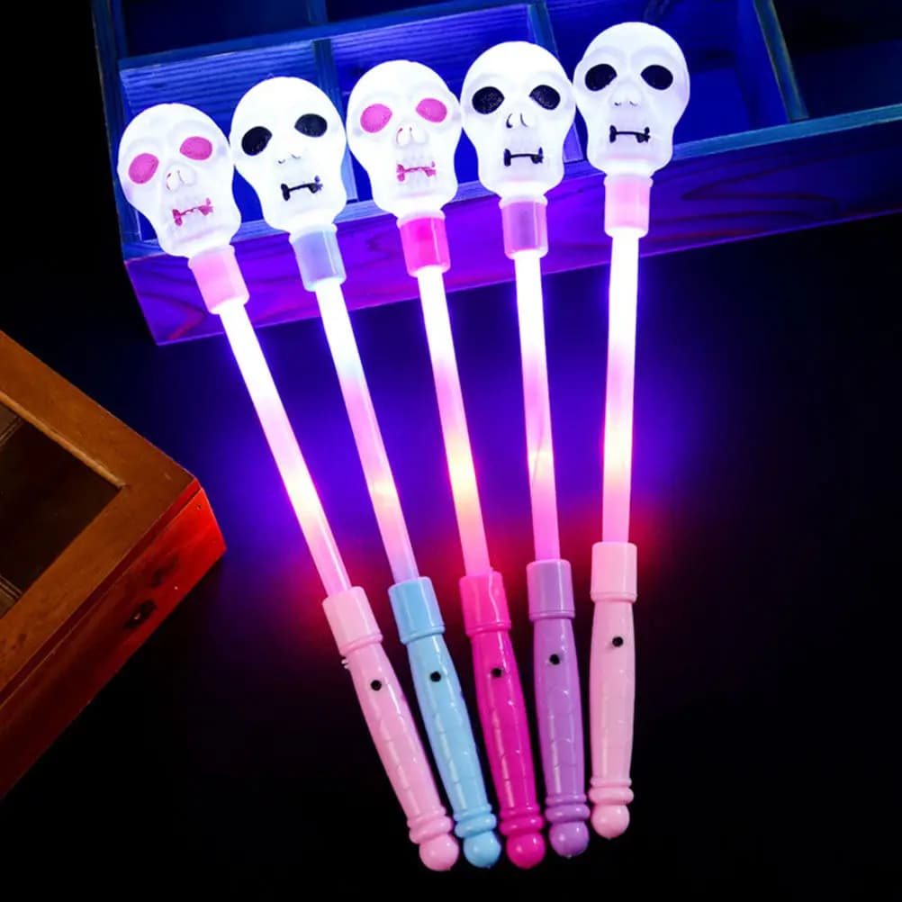 6 Pezzi Bastoncini LED Luminosi a Forma di Teschio e Zucca di Halloween, Accessori per Feste, Giochi di Ruolo e Rave