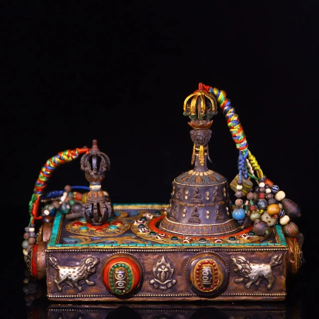 12"Tibetan Temple Collection Old Bronze Painted Shakyamuni Pattern Old Ringing Bell Vajra Amulet Dharam Kirin pattern Base