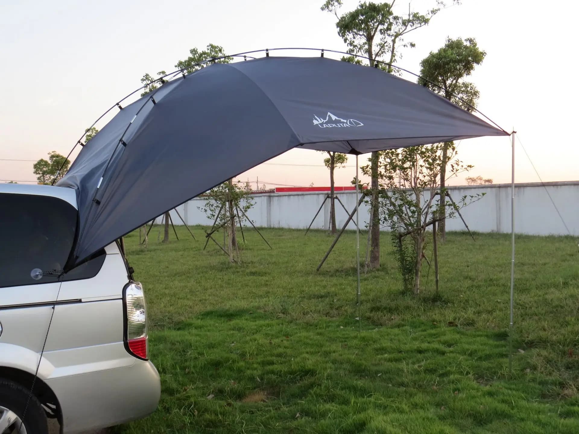 Tenda Estensibile Posteriore per Auto Labuta, Parasole Laterale per Campeggio e Barbecue, Accessori per Tour in Auto