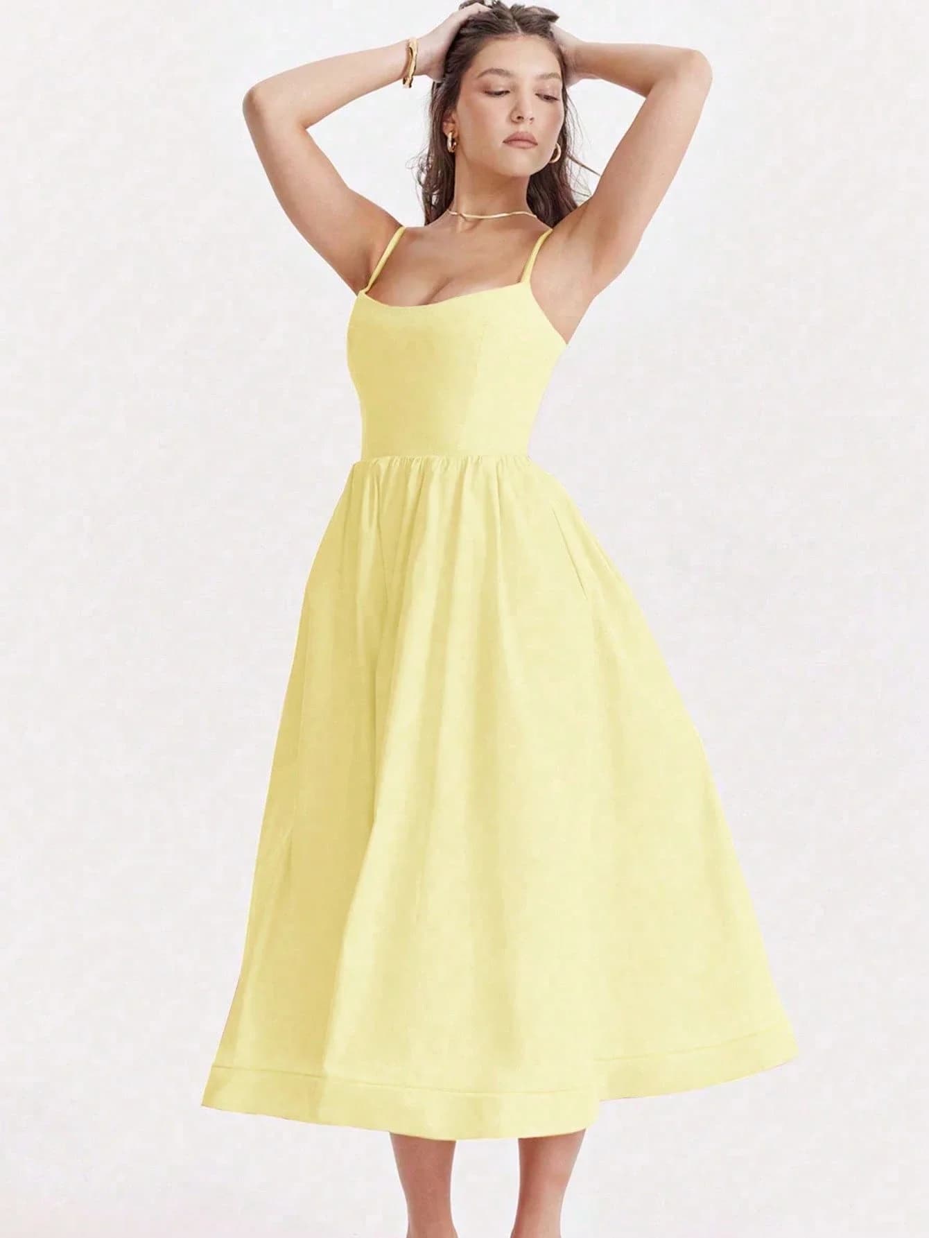 Abito midi giallo da donna, tinta unita, scollo quadrato, vita arricciata, gonna svasata, taglie forti, elegante per l'estate