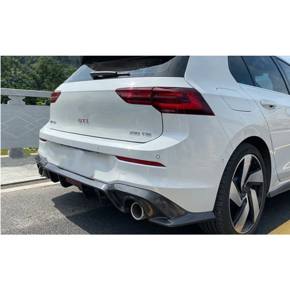 Diffusore posteriore in fibra di carbonio compatibile con VW Golf 8 MK8 GT-I HT Style