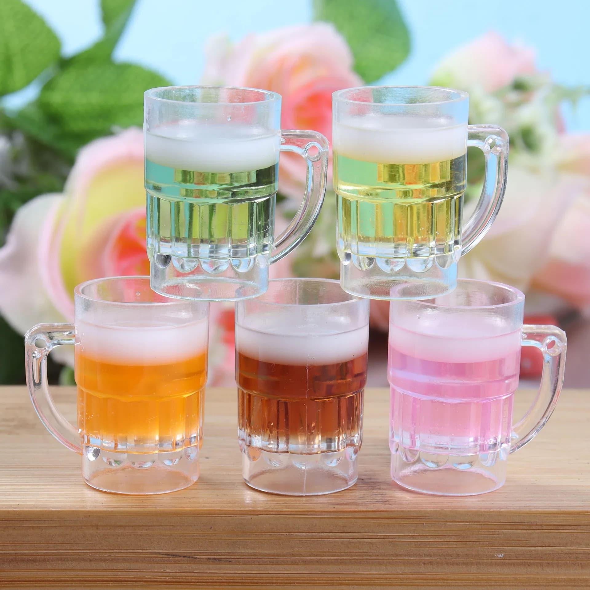 Set di 5 Miniature di Bicchieri da Birra, Modellini di Bottiglie, Portachiavi in Resina Fai-da-Te, Decorazioni per Paesaggi in Miniatura, Accessori per Bambole, Decorazioni per la Casa