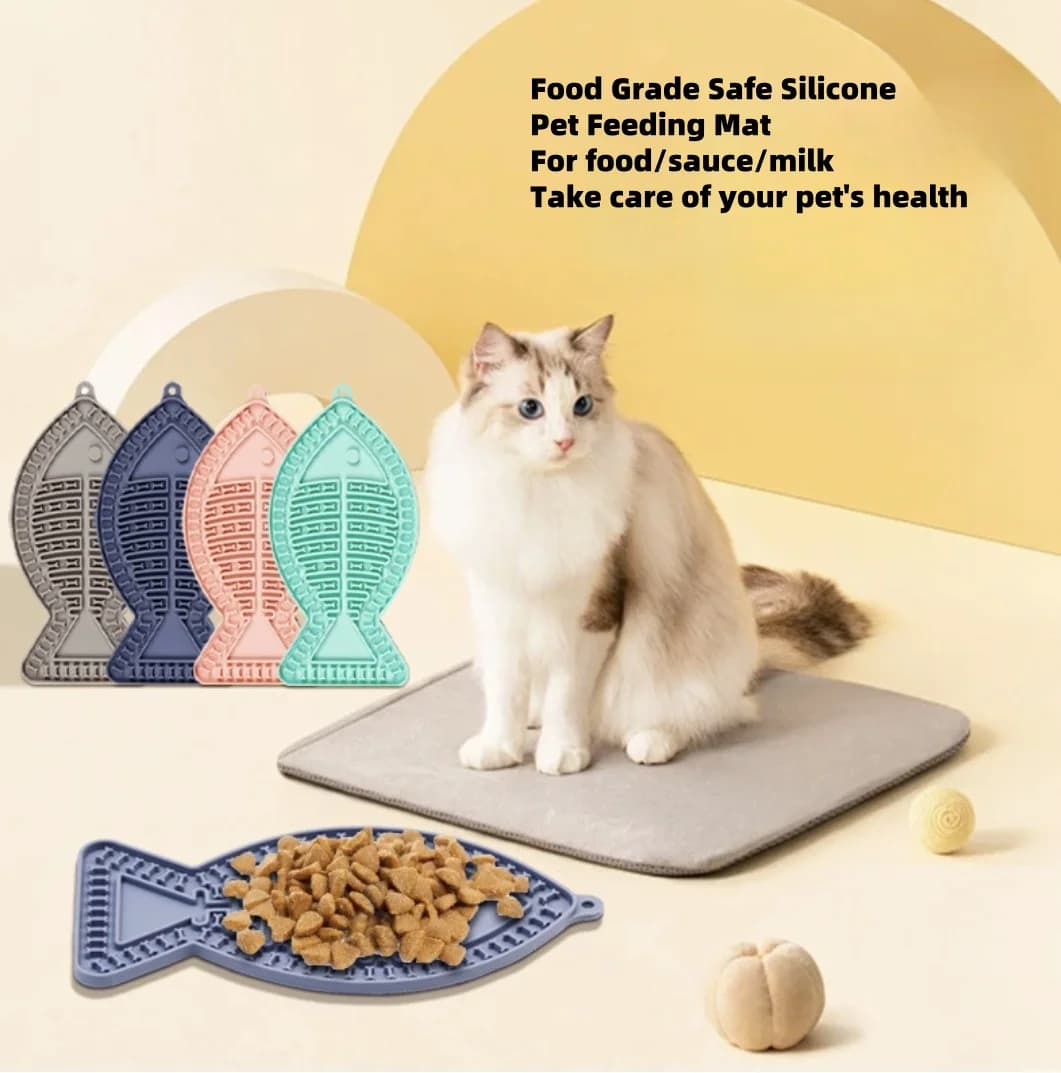 Nuovi forniture per animali domestici tappetino per leccare ciotola per leccare a forma di pesce con ventose vassoio per alimenti lento gatti e cani tappetino per cibo lento in silicone T005