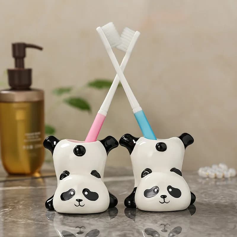 Simpatico portaspazzolino Panda in ceramica: nuovo stile creativo per il piano di lavoro del lavandino del bagno