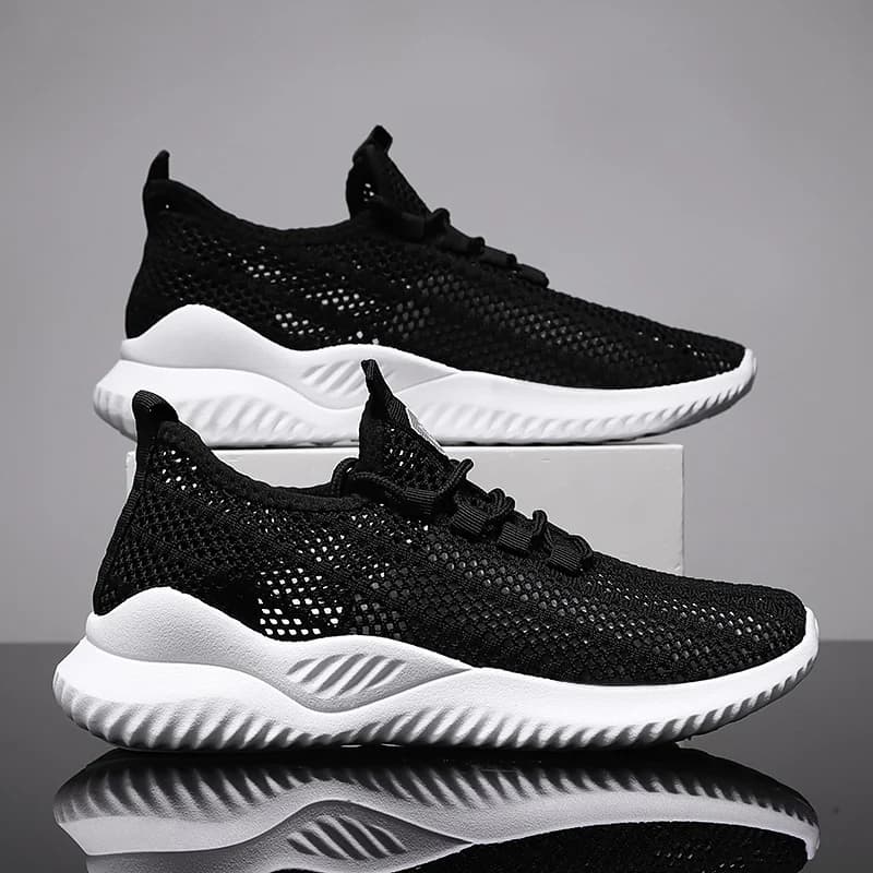 Men's Summer Breathable Running Shoes Lightweight Mesh Upper Black Versatile Running Soft Bottom Casual Shoes