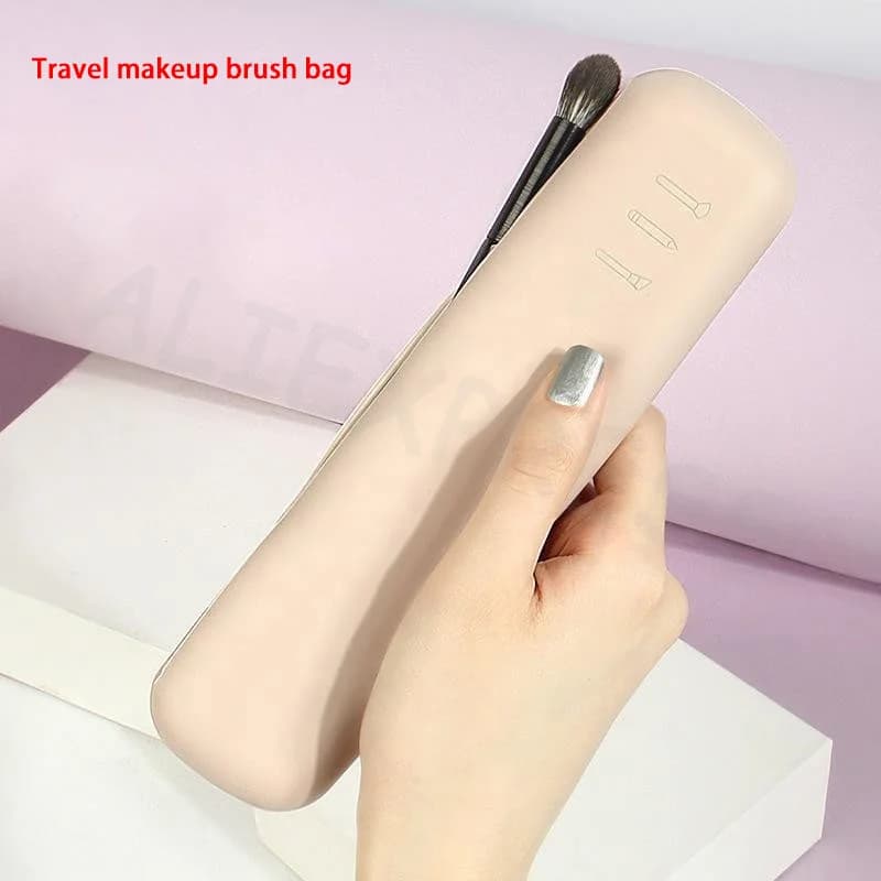 Porta pennelli da viaggio in silicone, custodia per pennelli cosmetici, custodia per spugne da trucco, custodia portatile impermeabile per strumenti da trucco per donne e ragazze