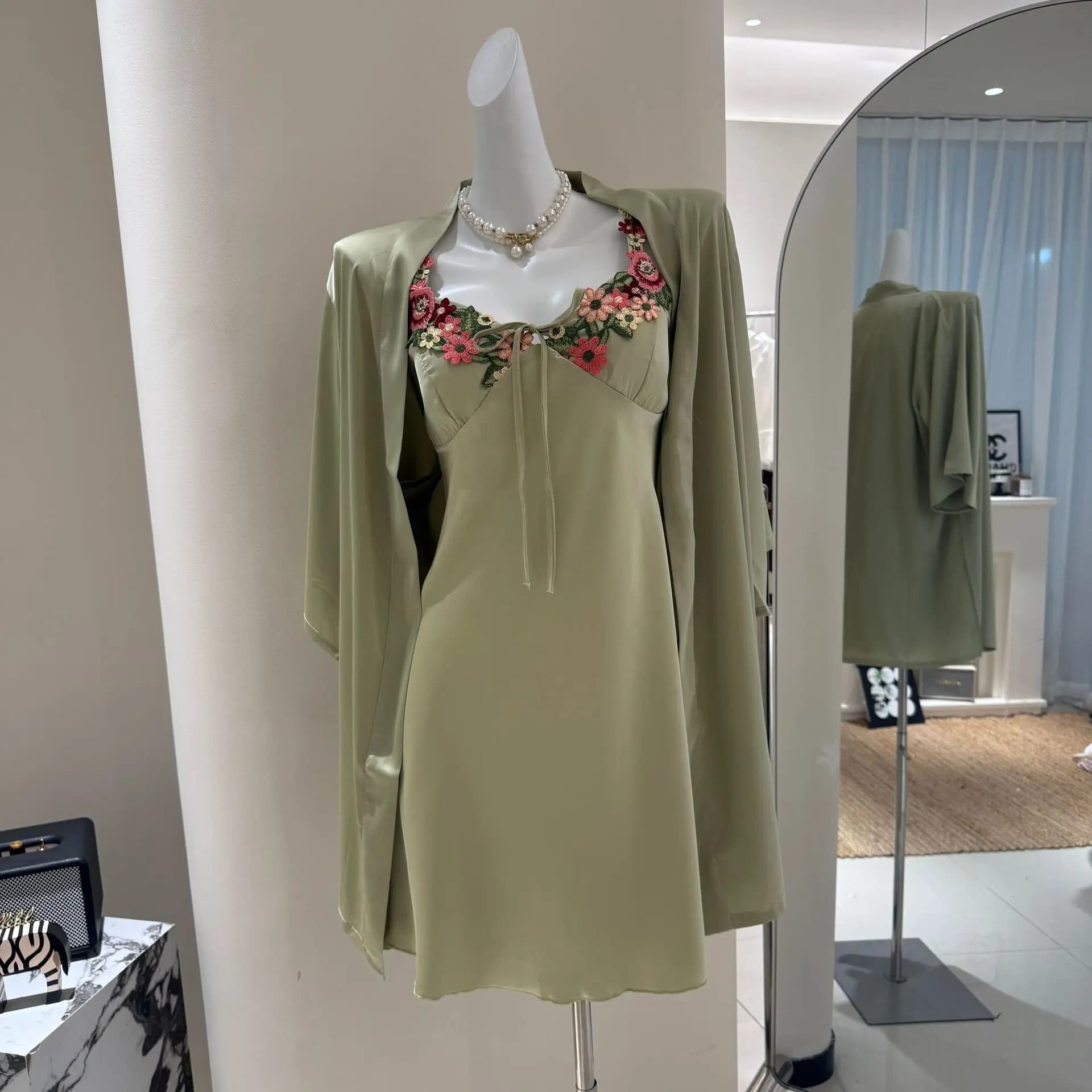 Donne sexy 2 pezzi camicia da notte e vestaglia set lungo kimono accappatoio abito da notte indumenti da notte estivi abito da casa in raso allentato pigiama