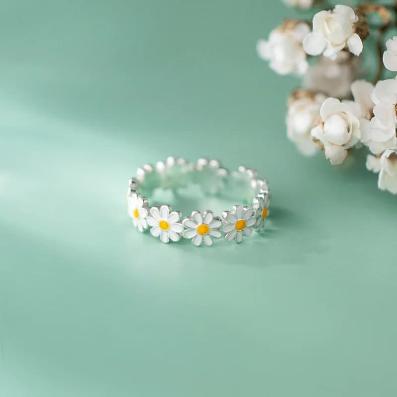 New 925 Sterling Silver Daisy Ring Personality Charm Simple Style Ring Birthday Party Gift for Women Exquisite Jewelry