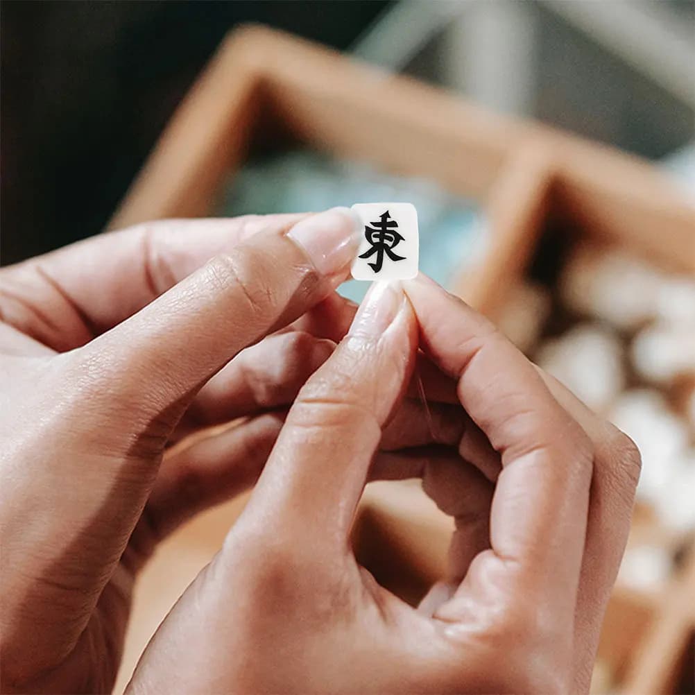 50 pezzi di perline artigianali Mahjong colori vivaci design staccabile facile da incordare per progetti creativi gioco da tavolo Mahjong