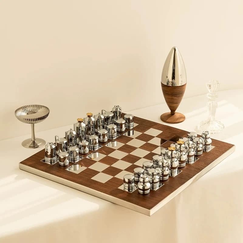 European solid wood chess high-end chess set study desk tea room light luxury model room decorative ornament